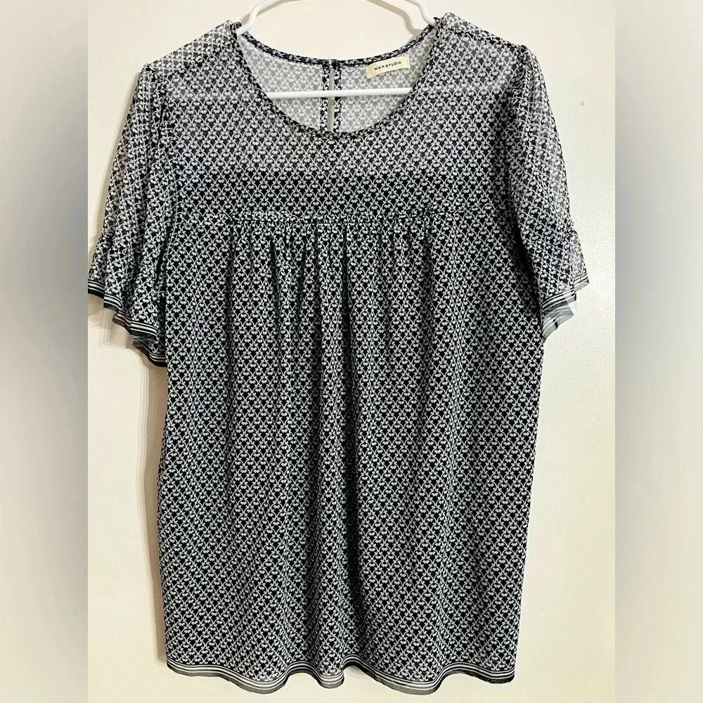 Max Studio women’s black and white blouse size large